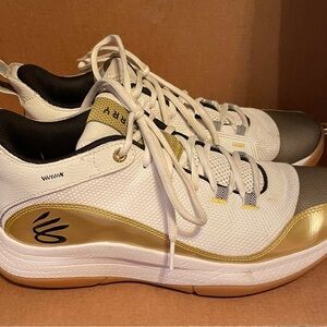 Under Armour 3Z5 White Metallic Good Steph Curry NBA Golden State Size 8.5